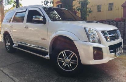 Isuzu Mu7 3.0 2WD Choiz Super Titanium i-Genii 2012