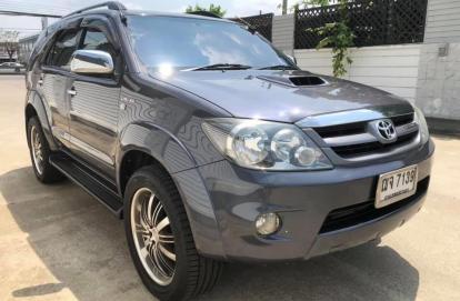 Toyota Fortuner 3.0 V 4 WD ปี 2008